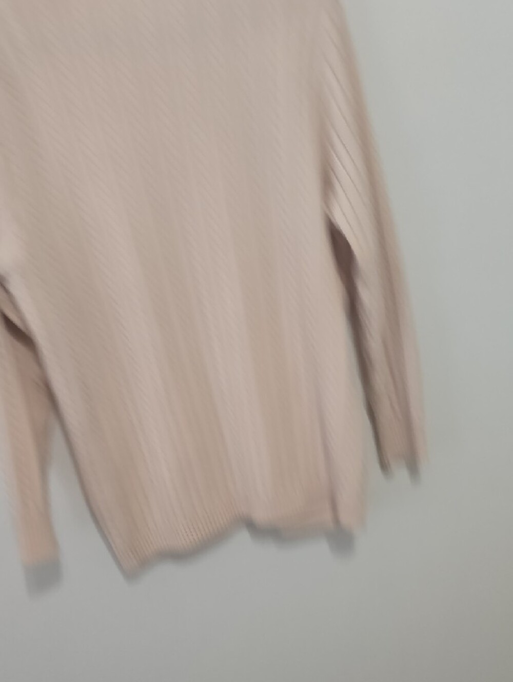 Celine Cream Cable-Knit Cardigan with Gold Buttons - Picture 6 of 13